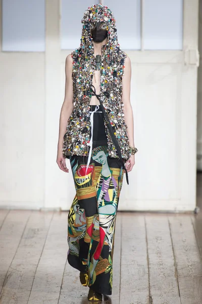 Look 12
